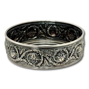 Antique Tiffany & Co Silver-Plated Wine Coaster Repoussé Grape Pattern 1800’s